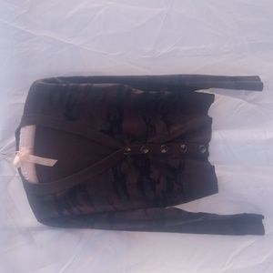 SANCTUARY CAMO BUTTON DOWN SWEATER